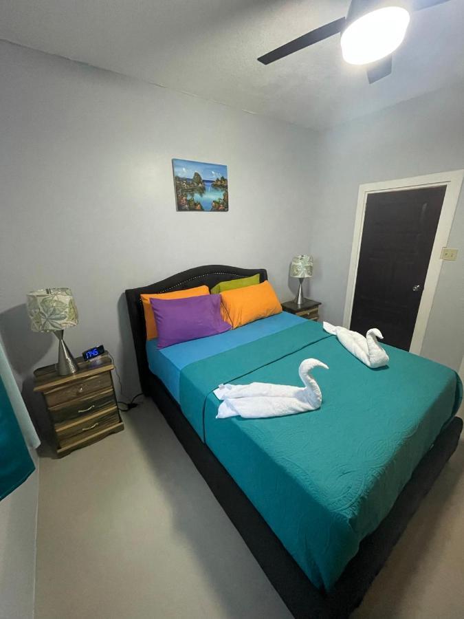 Jamrock Suites Kingston Kültér fotó