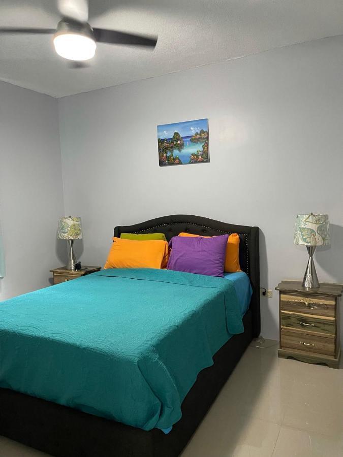 Jamrock Suites Kingston Kültér fotó