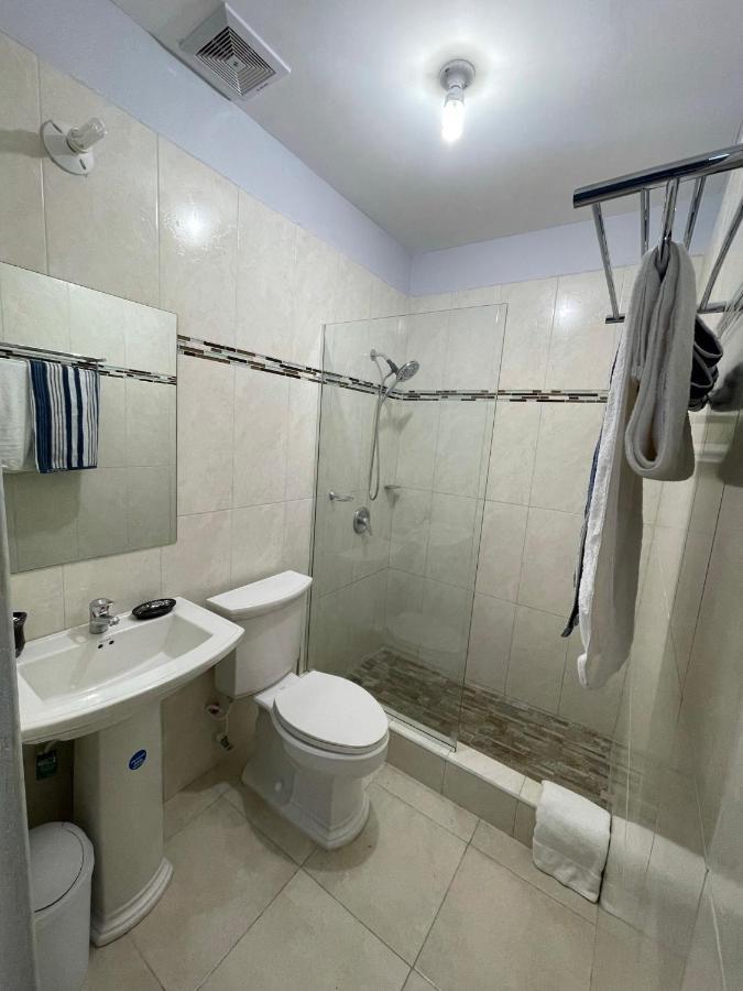 Jamrock Suites Kingston Kültér fotó